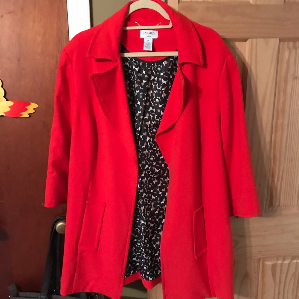Women’s red 3/4 sleeve peacoat with leopard lining